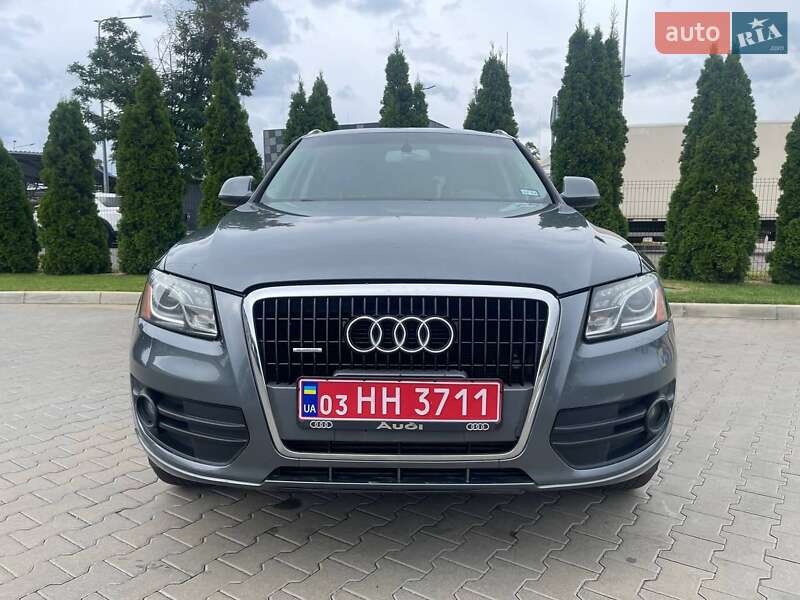 Внедорожник / Кроссовер Audi Q5 2012 в 