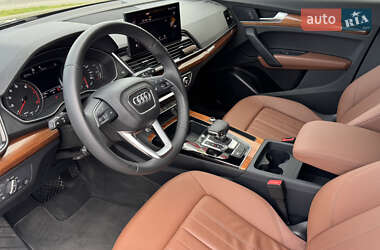 Внедорожник / Кроссовер Audi Q5 2023 в 
