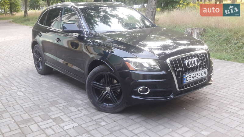 Внедорожник / Кроссовер Audi Q5 2010 в 