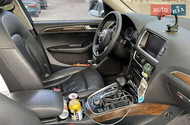 Позашляховик / Кросовер Audi Q5 2010 в 