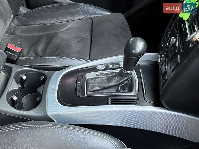 Внедорожник / Кроссовер Audi Q5 2011 в Киеве