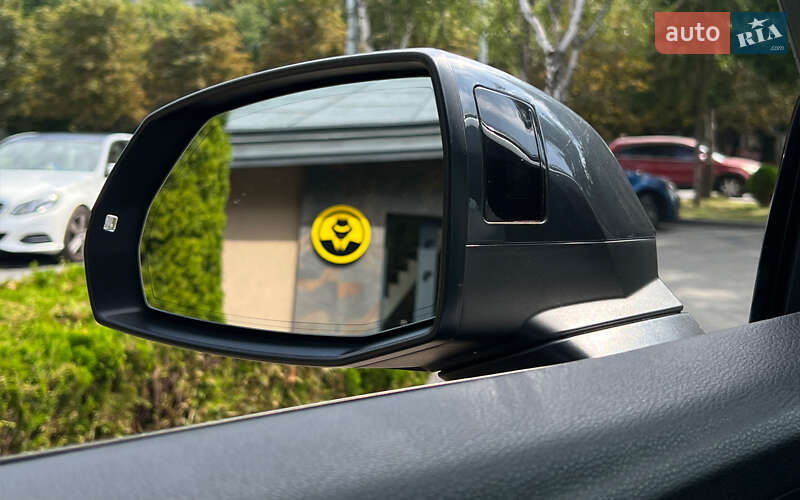 Внедорожник / Кроссовер Audi Q5 2019 в Львове