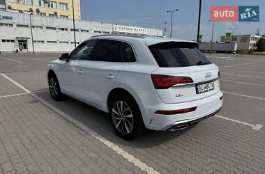 Внедорожник / Кроссовер Audi Q5 2023 в 
