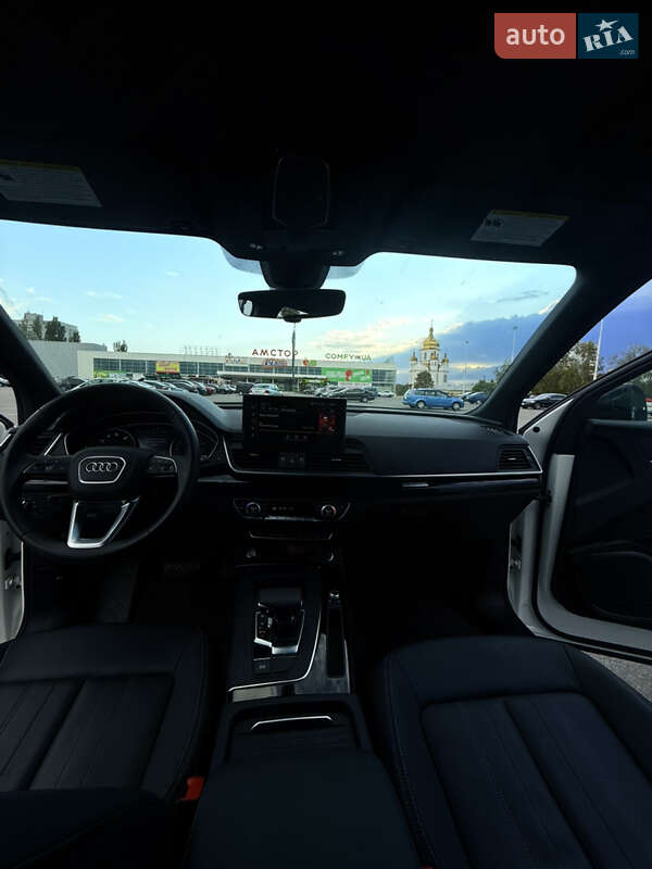 Внедорожник / Кроссовер Audi Q5 2023 в Днепре