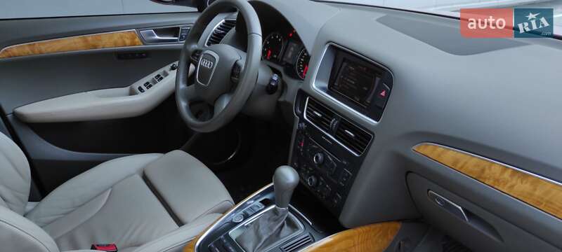 Позашляховик / Кросовер Audi Q5 2009 в Одесі