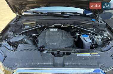 Внедорожник / Кроссовер Audi Q5 2012 в 