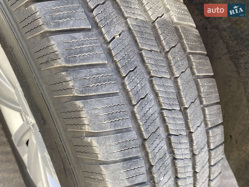 Внедорожник / Кроссовер Audi Q5 2015 в Стрые