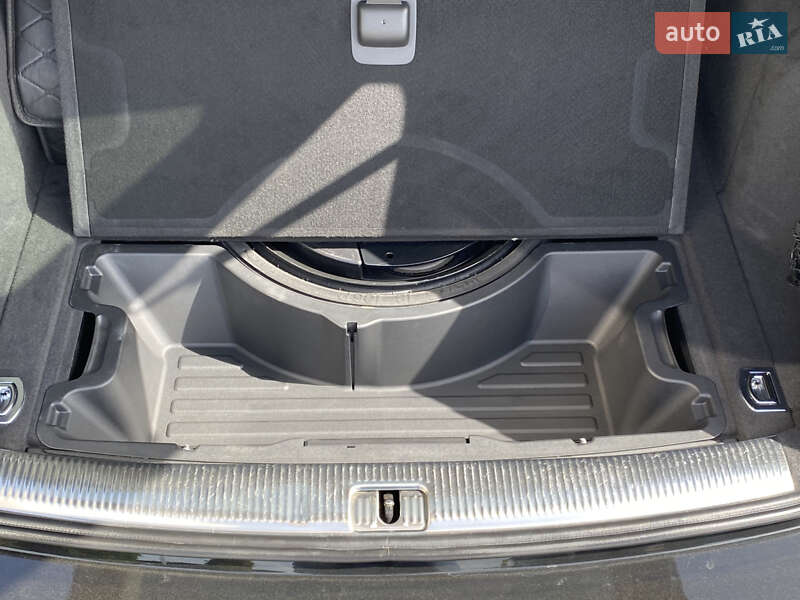Внедорожник / Кроссовер Audi Q5 2015 в Стрые