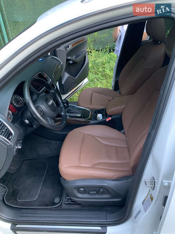 Внедорожник / Кроссовер Audi Q5 2010 в Судовой Вишне фото 13 Внедорожник / Кроссовер Audi Q5 2010 в Судовой Вишне