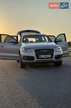 Внедорожник / Кроссовер Audi Q5 2014 в 
