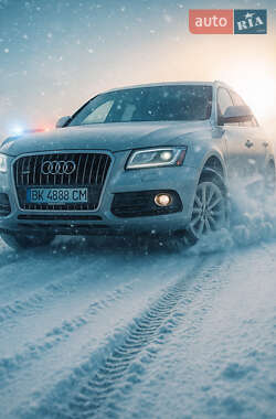 Внедорожник / Кроссовер Audi Q5 2014 в 
