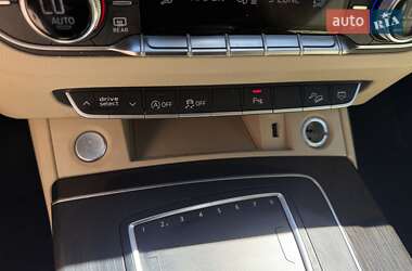 Позашляховик / Кросовер Audi Q5 2018 в 