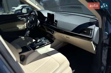 Позашляховик / Кросовер Audi Q5 2018 в 