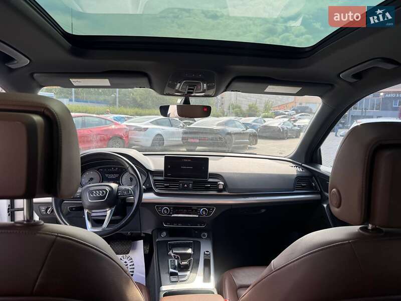 Внедорожник / Кроссовер Audi Q5 2018 в Луцке