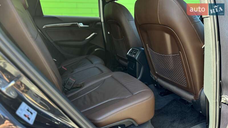 Позашляховик / Кросовер Audi Q5 2016 в Києві
