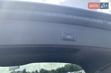 Внедорожник / Кроссовер Audi Q5 2015 в 