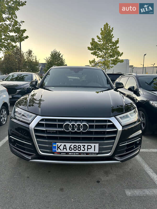Внедорожник / Кроссовер Audi Q5 2018 в Киеве