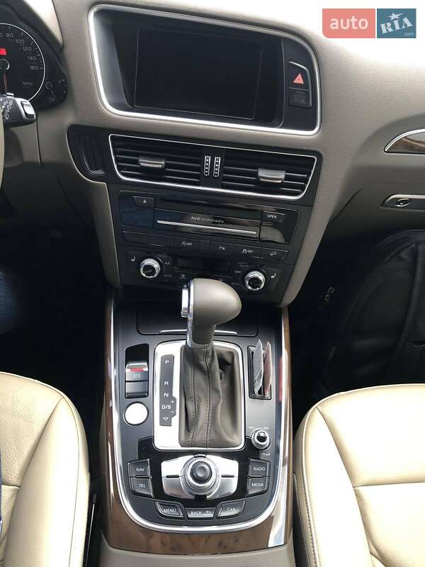 Позашляховик / Кросовер Audi Q5 2015 в Львові