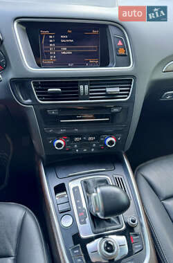 Внедорожник / Кроссовер Audi Q5 2015 в 