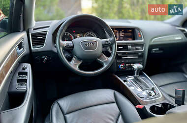 Внедорожник / Кроссовер Audi Q5 2015 в 