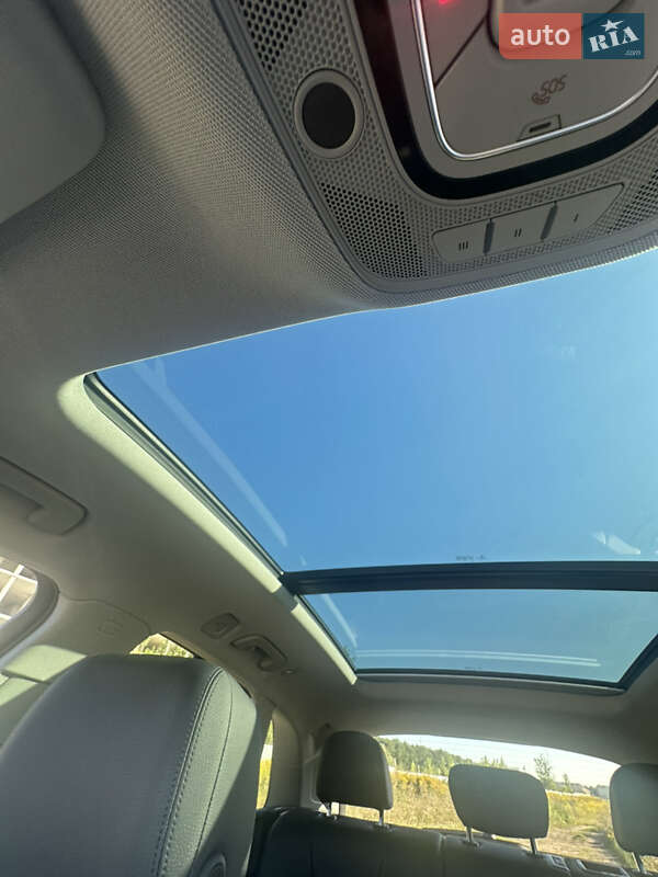 Внедорожник / Кроссовер Audi Q5 2018 в Вишневом