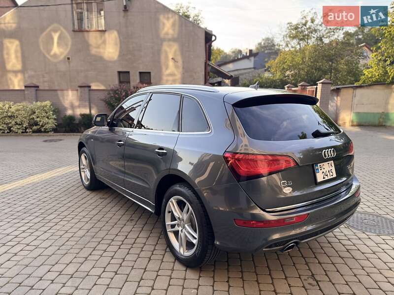 Позашляховик / Кросовер Audi Q5 2015 в Львові