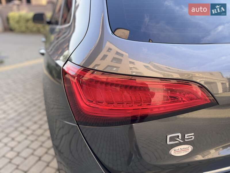 Позашляховик / Кросовер Audi Q5 2015 в Львові