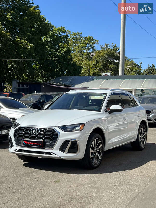 Внедорожник / Кроссовер Audi Q5 2023 в 