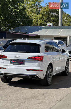Внедорожник / Кроссовер Audi Q5 2023 в 