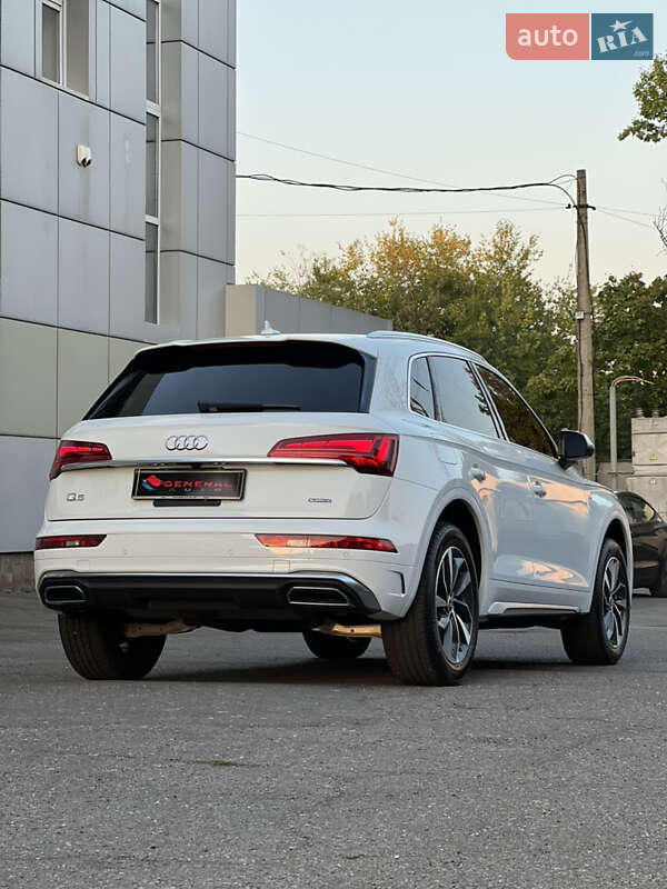 Позашляховик / Кросовер Audi Q5 2023 в Одесі