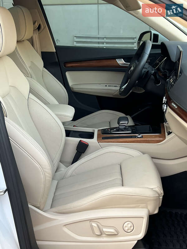 Позашляховик / Кросовер Audi Q5 2023 в Одесі