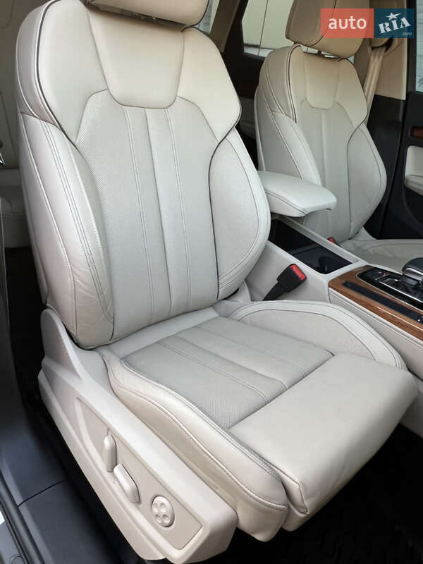 Позашляховик / Кросовер Audi Q5 2023 в Одесі