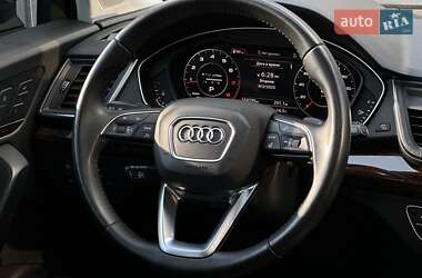 Позашляховик / Кросовер Audi Q5 2017 в 