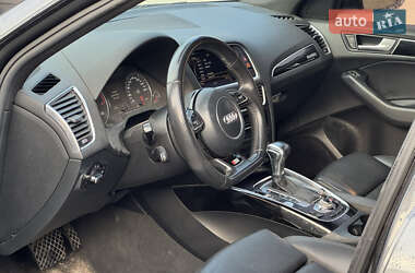 Внедорожник / Кроссовер Audi Q5 2016 в 