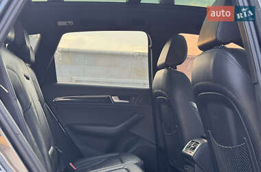 Внедорожник / Кроссовер Audi Q5 2016 в 