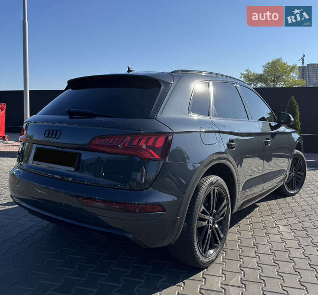 Внедорожник / Кроссовер Audi Q5 2018 в Днепре