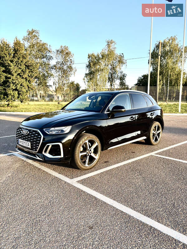 Внедорожник / Кроссовер Audi Q5 2021 в Житомире