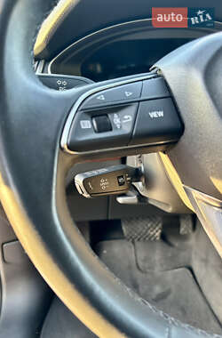 Внедорожник / Кроссовер Audi Q5 2021 в 