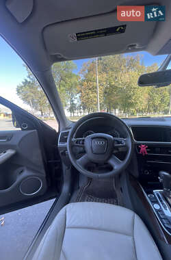 Внедорожник / Кроссовер Audi Q5 2012 в 