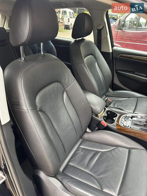 Позашляховик / Кросовер Audi Q5 2015 в Львові