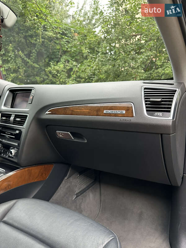 Позашляховик / Кросовер Audi Q5 2015 в Львові