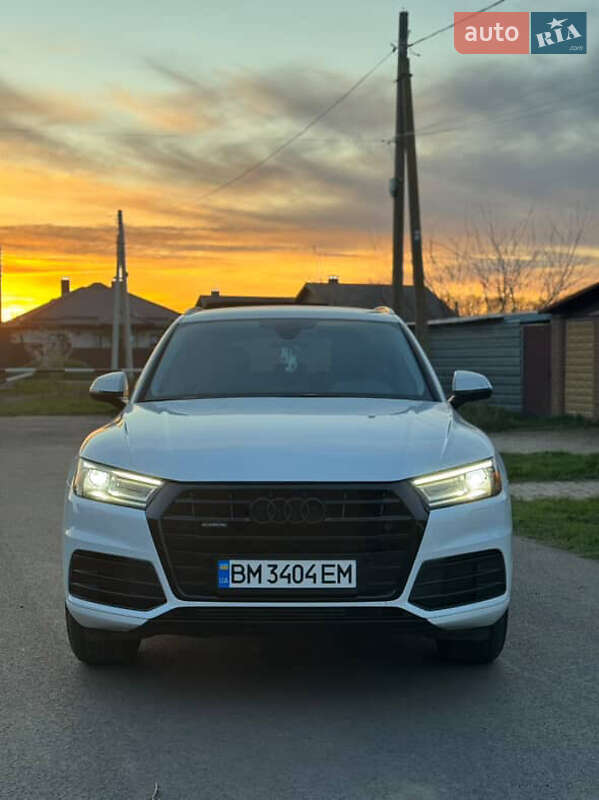 Позашляховик / Кросовер Audi Q5 2017 в Сумах