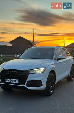 Внедорожник / Кроссовер Audi Q5 2017 в 