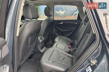 Внедорожник / Кроссовер Audi Q5 2011 в 