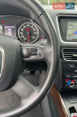 Внедорожник / Кроссовер Audi Q5 2011 в 