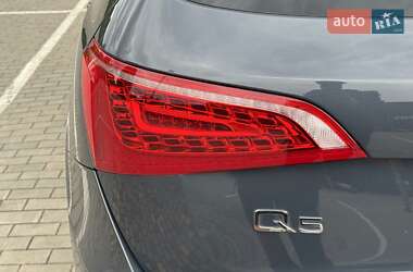 Внедорожник / Кроссовер Audi Q5 2011 в 