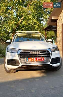 Позашляховик / Кросовер Audi Q5 2019 в 