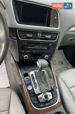 Внедорожник / Кроссовер Audi Q5 2015 в 