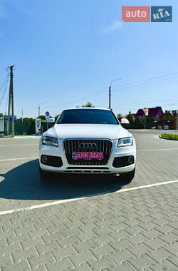 Внедорожник / Кроссовер Audi Q5 2015 в 