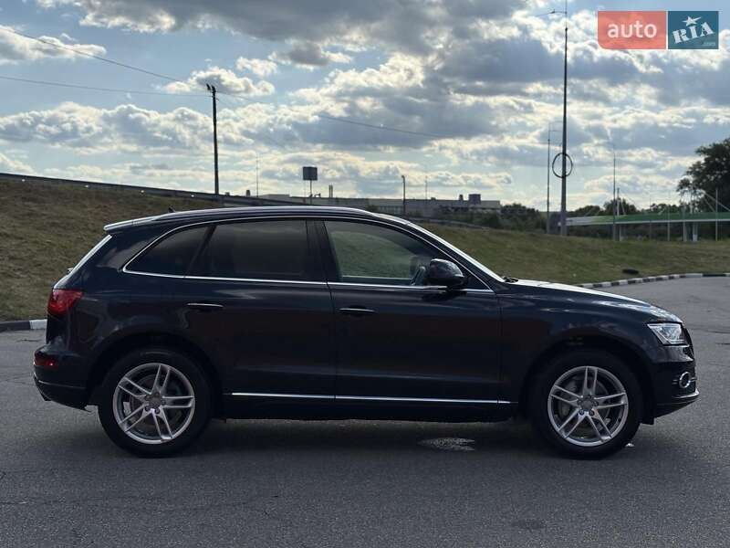 Внедорожник / Кроссовер Audi Q5 2016 в Киеве